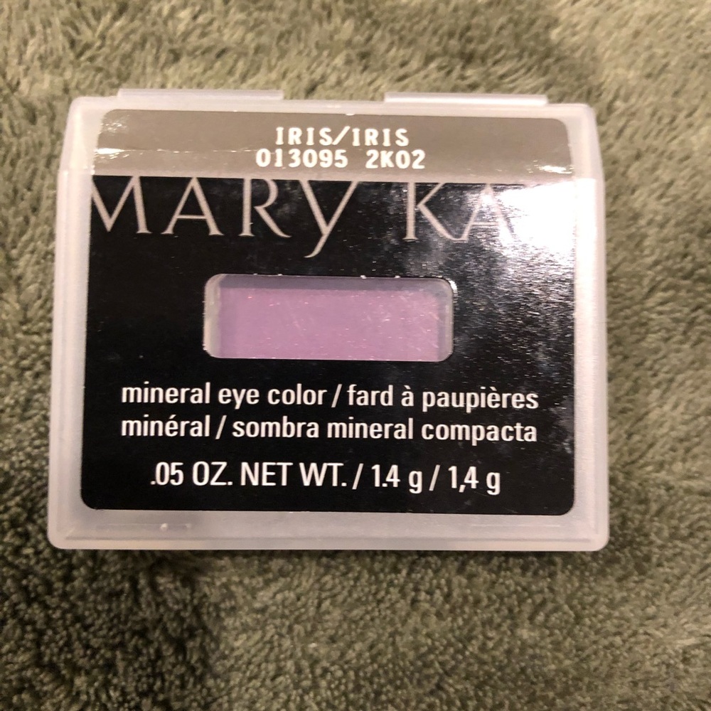 Mary Kay makeup bundle - Picture 3 of 4